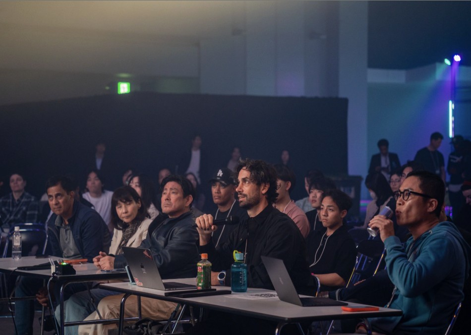 Full venue during Super Office Hours
